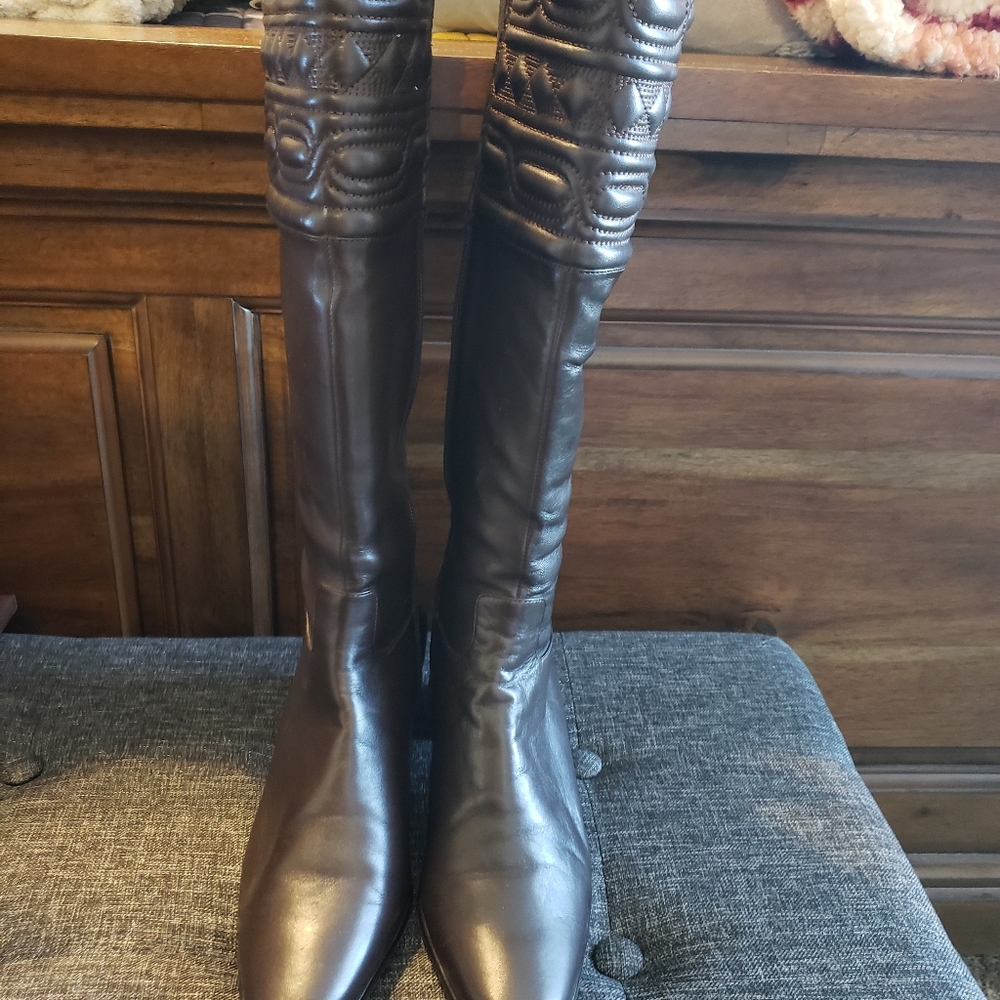 Tall brown boots - Picture 5 of 8
